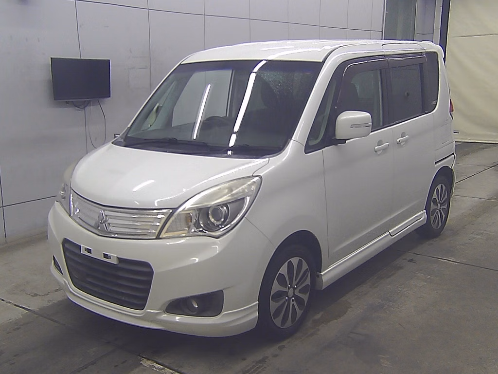 MITSUBISHI DELICA D:2
