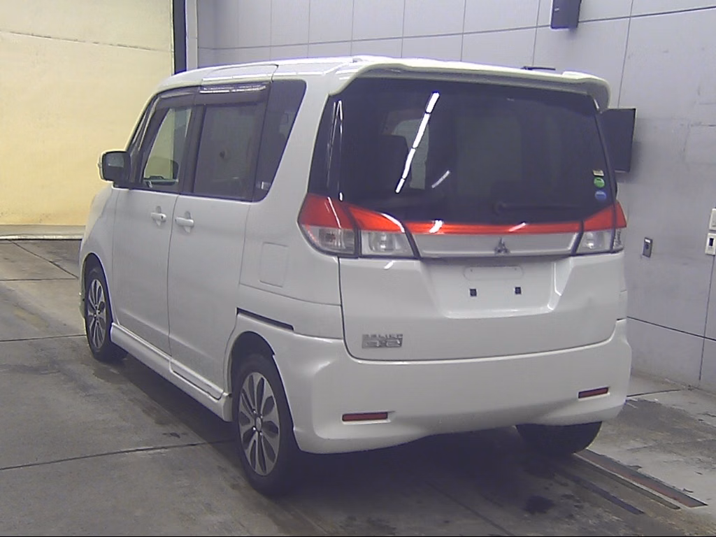 MITSUBISHI DELICA D:2