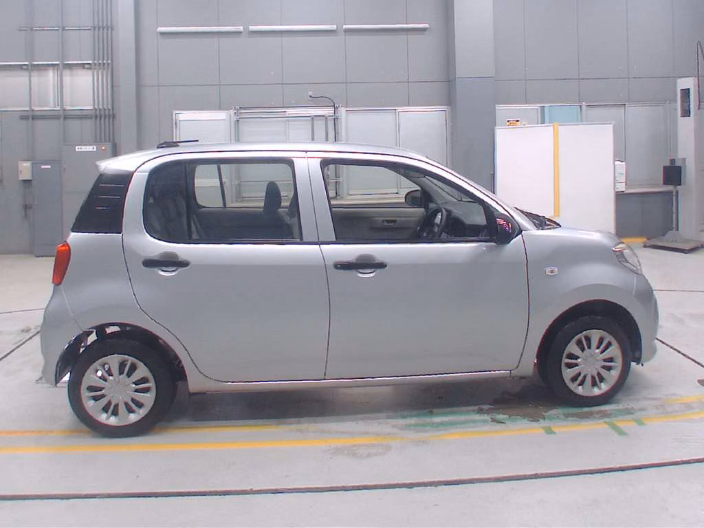 DAIHATSU BOON