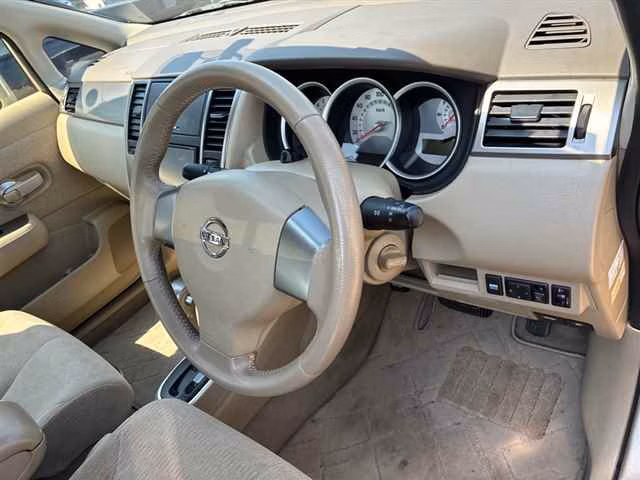 NISSAN TIIDA LATIO
