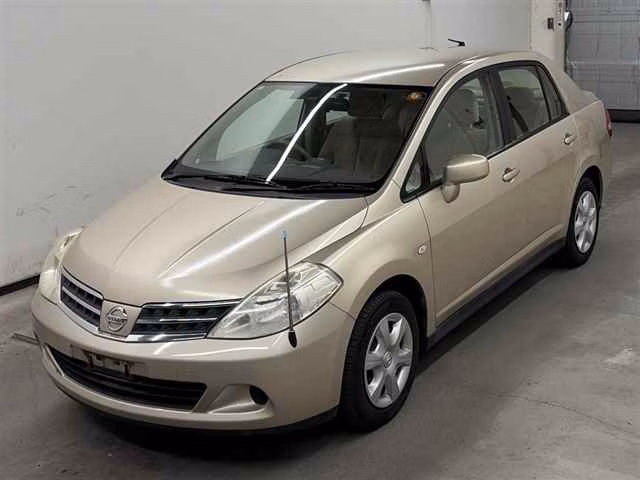 NISSAN TIIDA LATIO