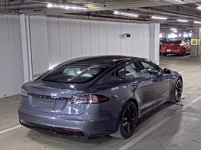 TESLA MODEL S