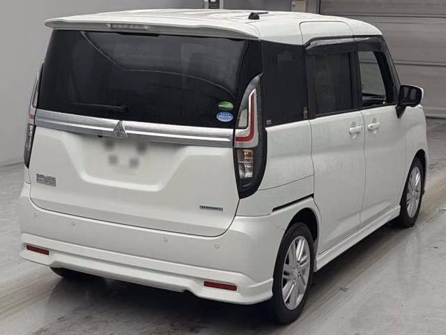 MITSUBISHI DELICA D:2