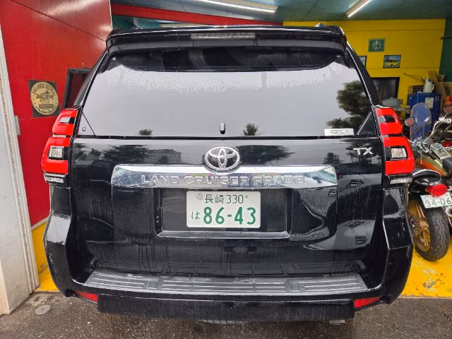 TOYOTA LAND CRUISER PRADO