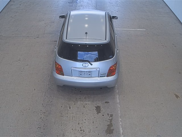 TOYOTA IST