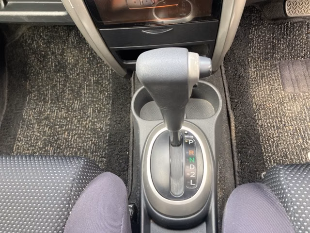 TOYOTA IST