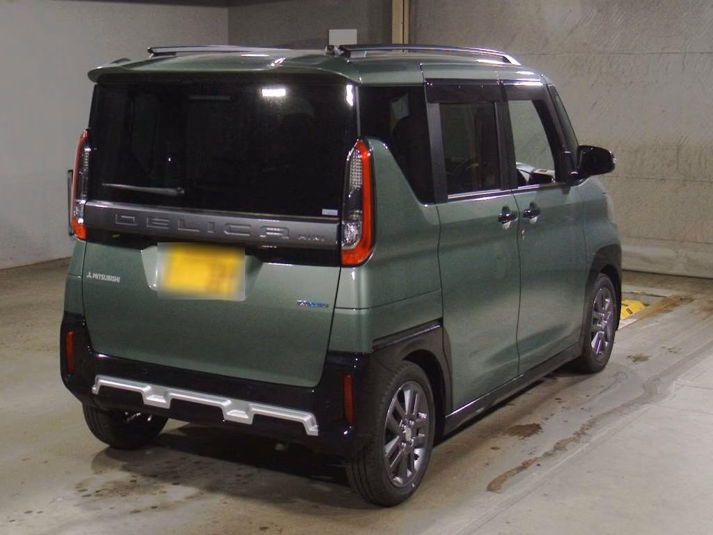 MITSUBISHI DELICA MINI