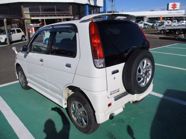 DAIHATSU TERIOS KID