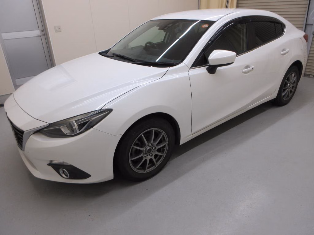 MAZDA AXELA