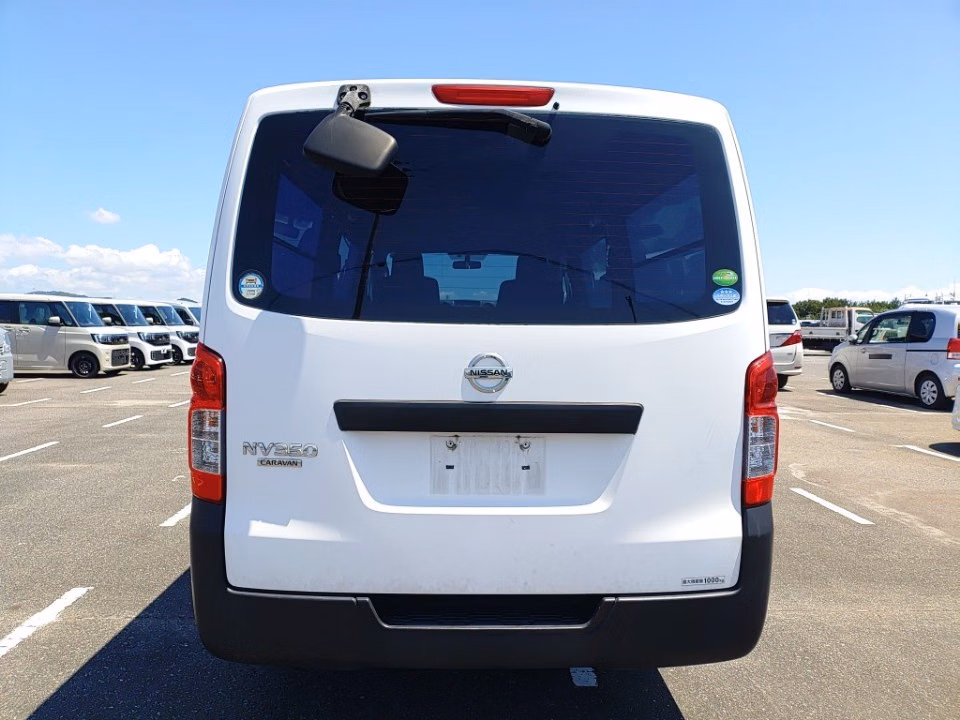 NISSAN NV350 CARAVAN