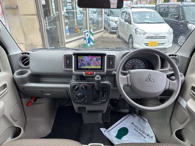 MITSUBISHI MINICAB