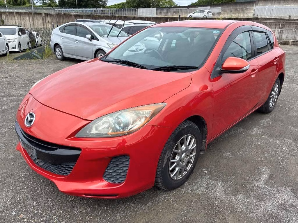 MAZDA AXELA