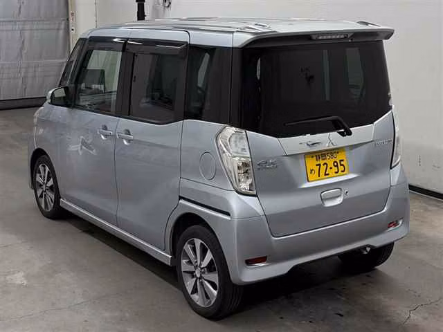 MITSUBISHI EK SPACE