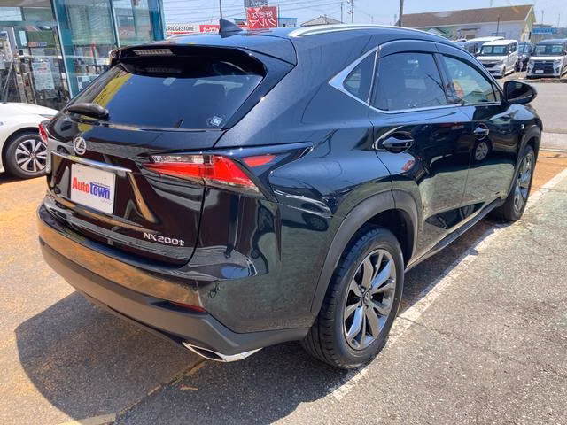 LEXUS NX200T