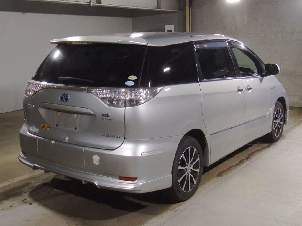 TOYOTA ESTIMA