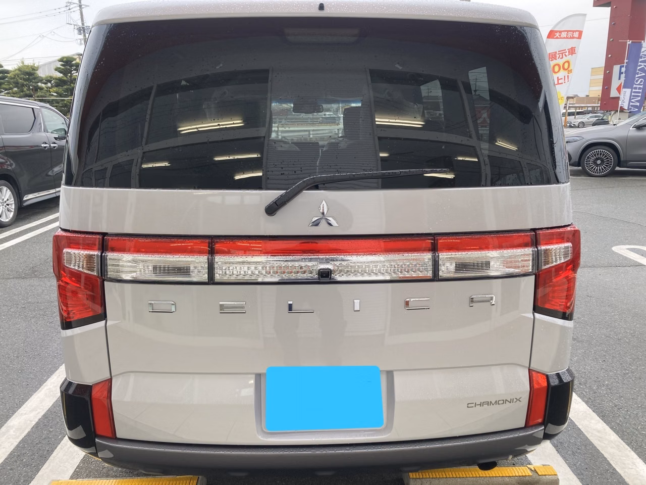 MITSUBISHI DELICA D:5