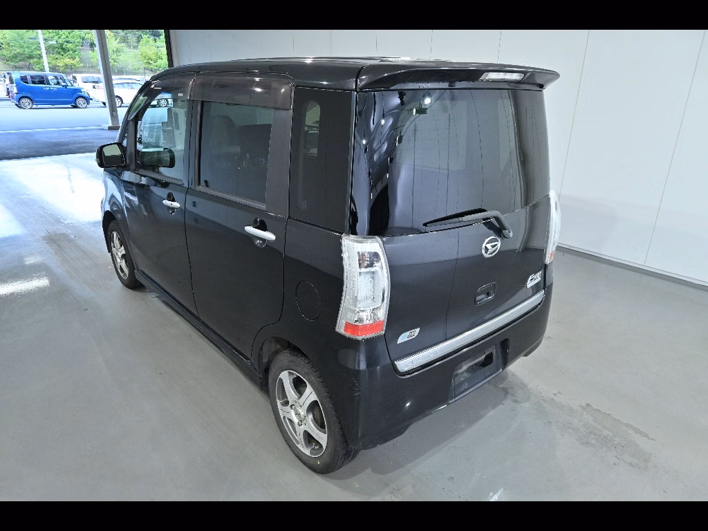 DAIHATSU TANTO EXE