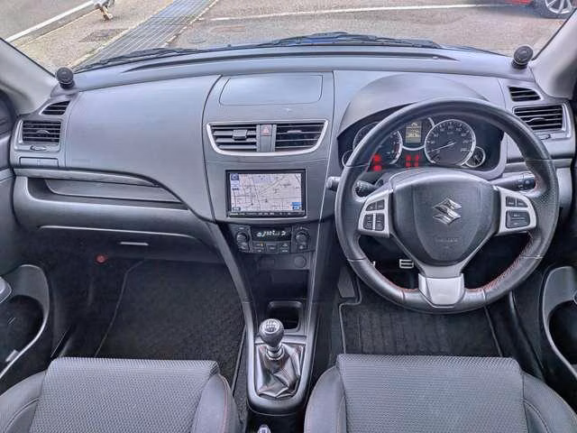 SUZUKI SWIFT