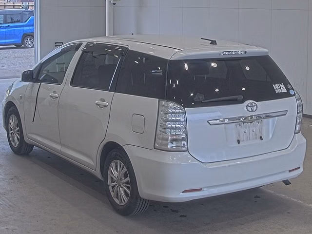 TOYOTA WISH