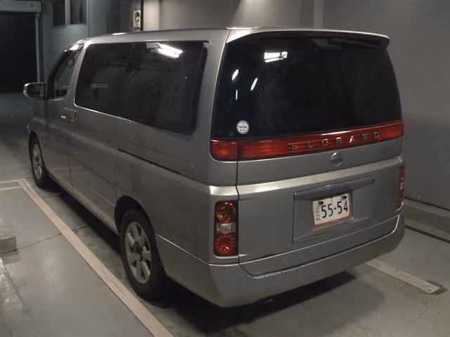 NISSAN ELGRAND