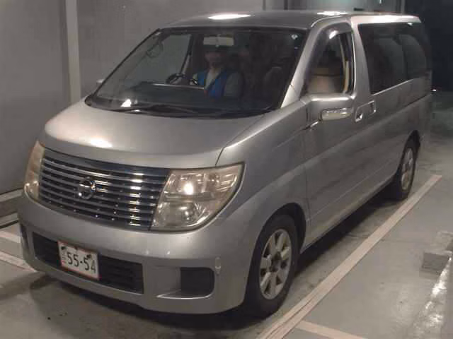 NISSAN ELGRAND
