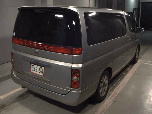 NISSAN ELGRAND