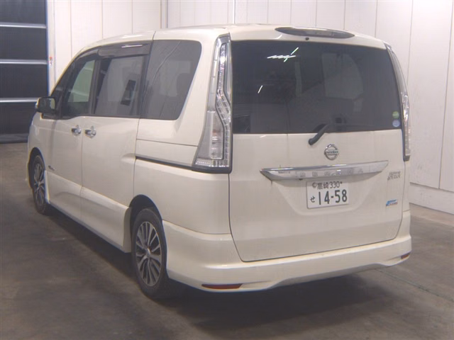 NISSAN SERENA