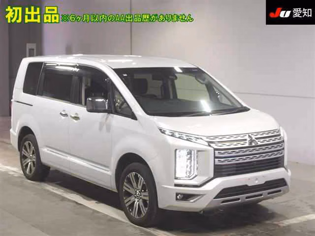 MITSUBISHI DELICA D:5