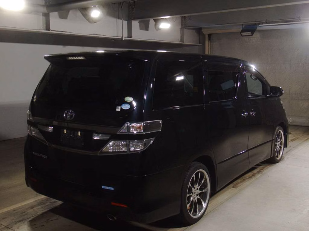 TOYOTA VELLFIRE