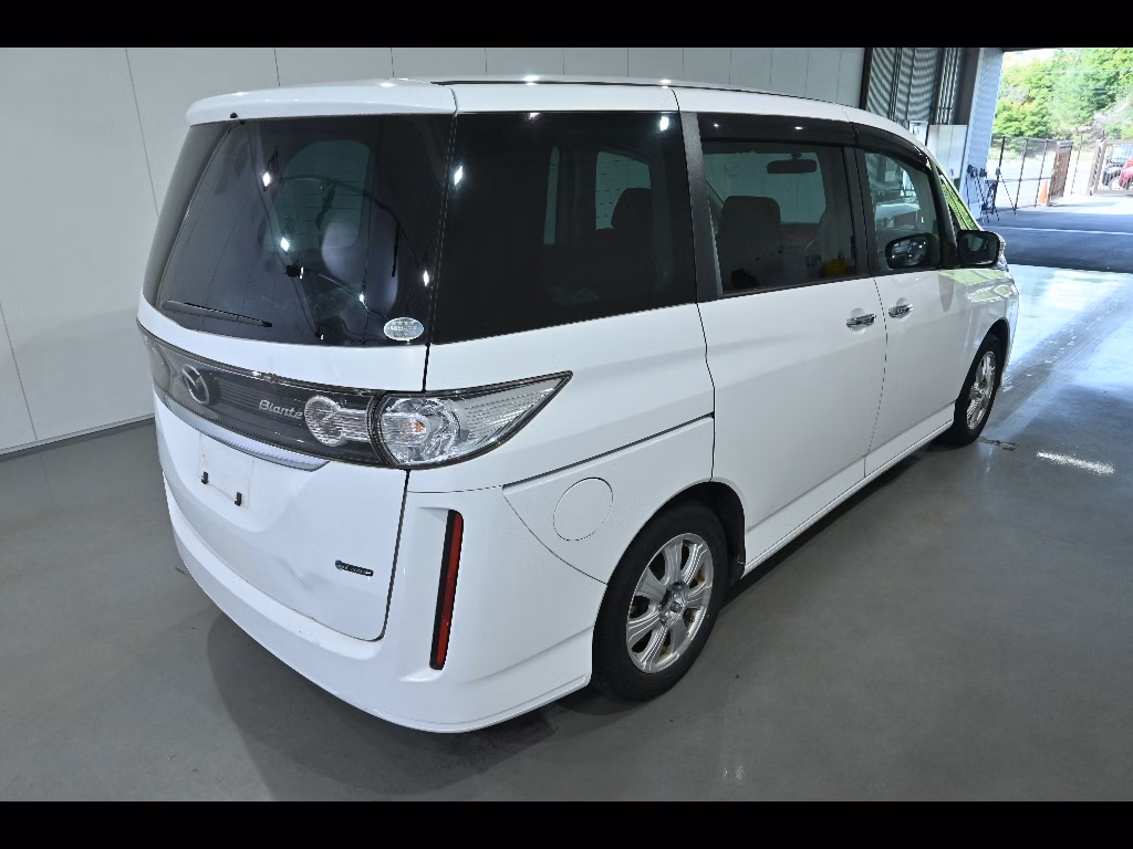 MAZDA BIANTE