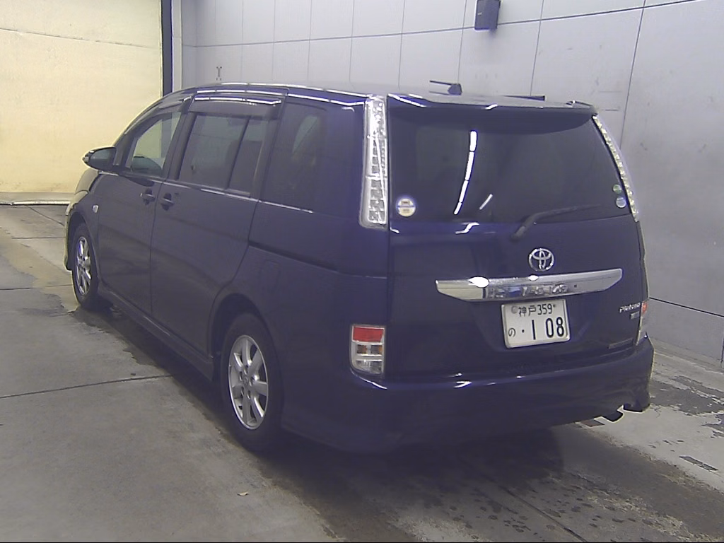 TOYOTA ISIS