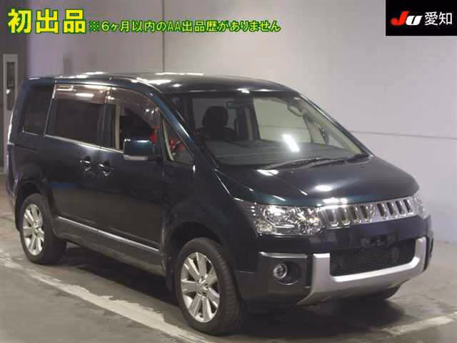 MITSUBISHI DELICA D:5