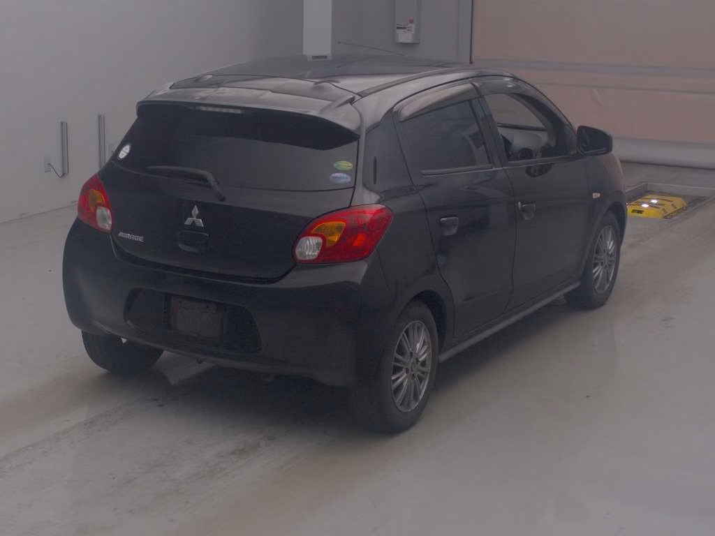 MITSUBISHI MIRAGE