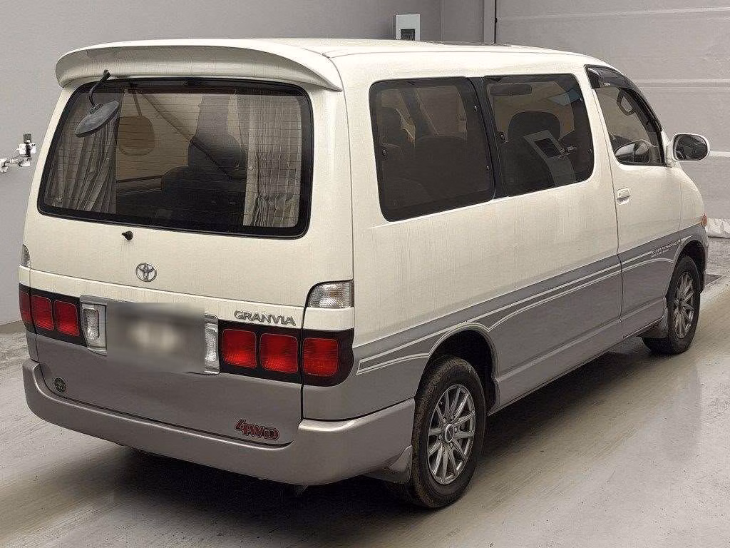 TOYOTA GRANVIA