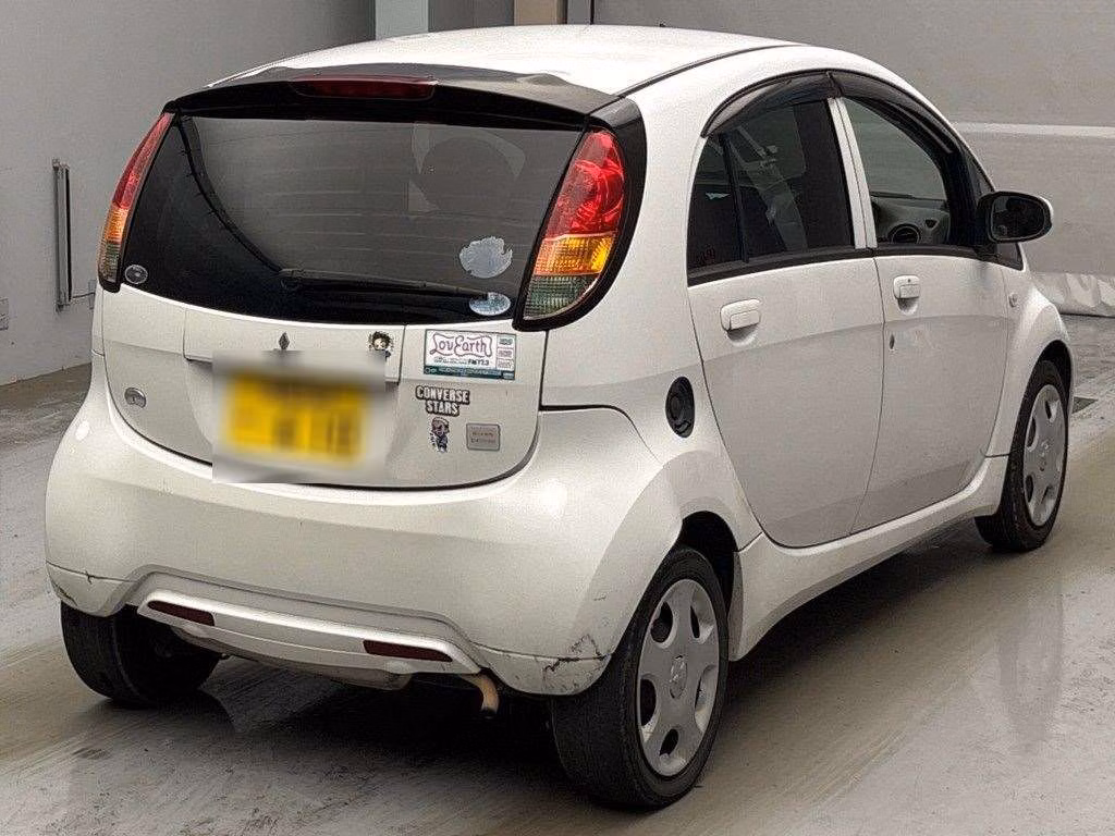 MITSUBISHI I