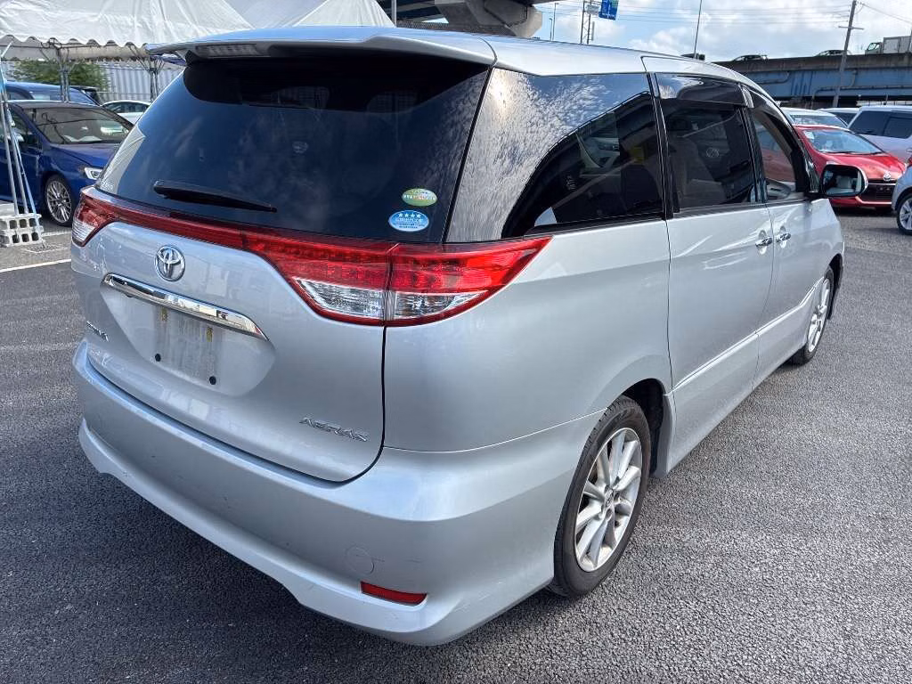 TOYOTA ESTIMA