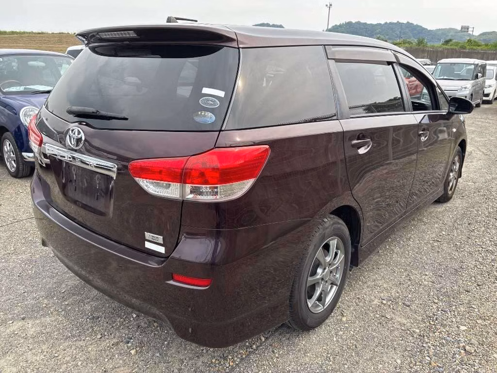 TOYOTA WISH