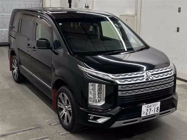 MITSUBISHI DELICA D:5