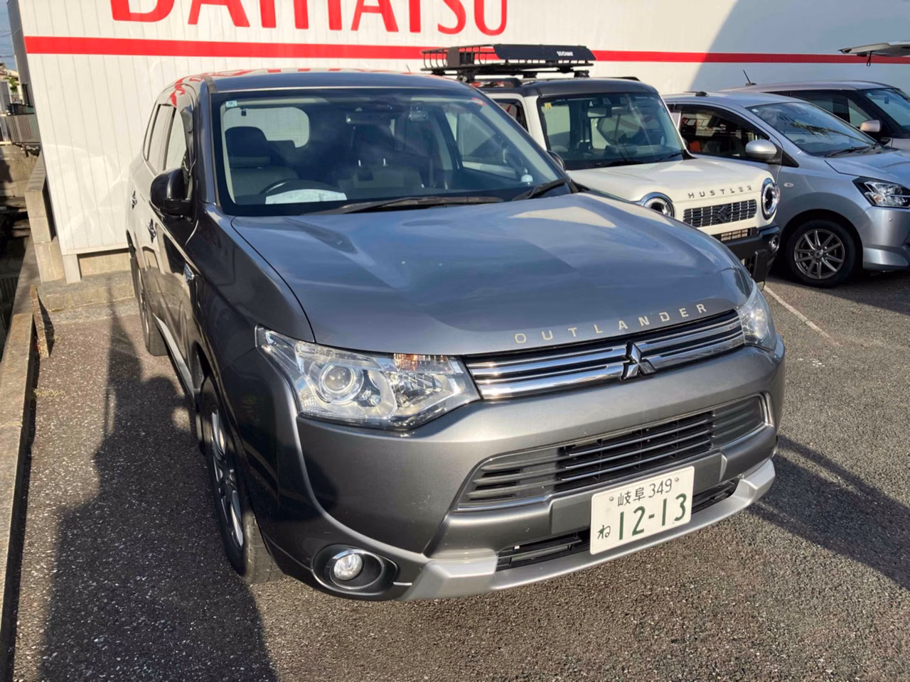 MITSUBISHI OUTLANDER