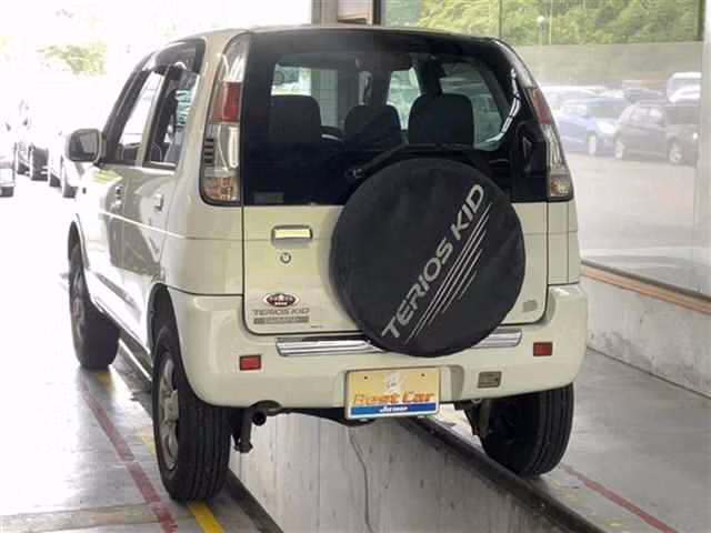 DAIHATSU TERIOS KID