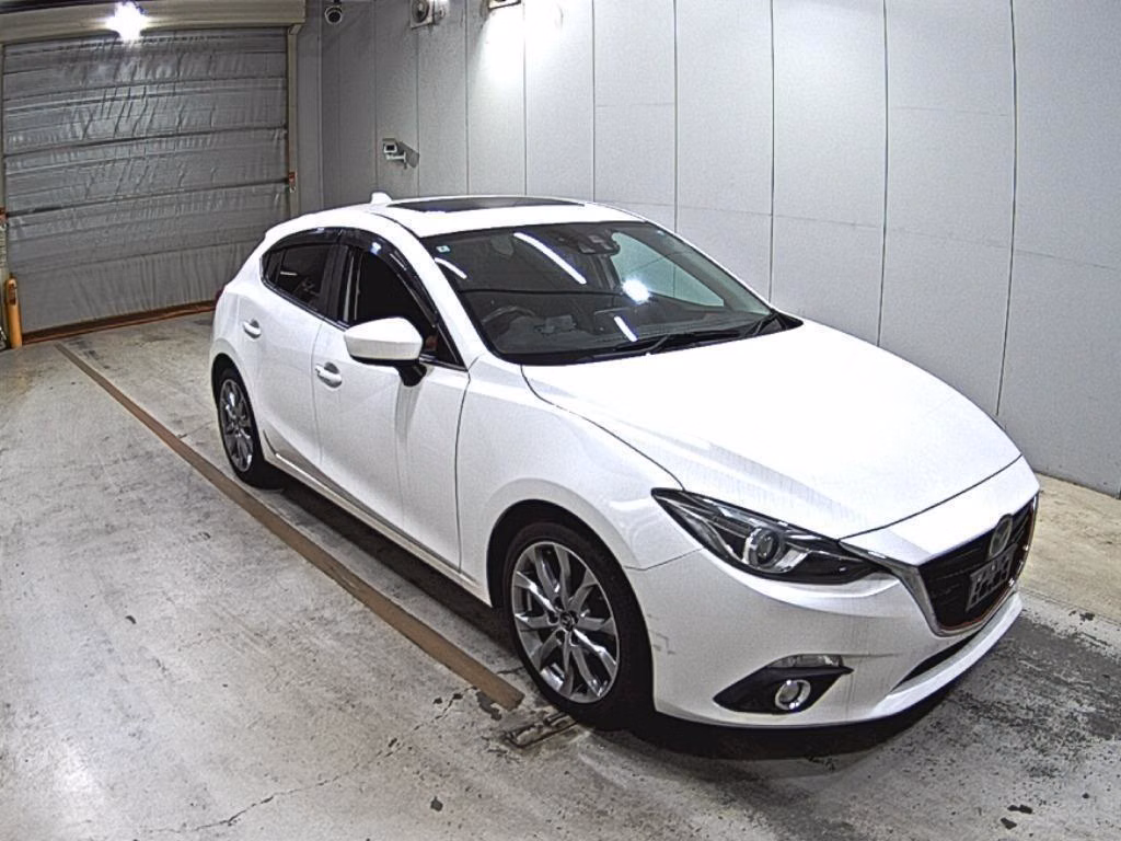 MAZDA AXELA