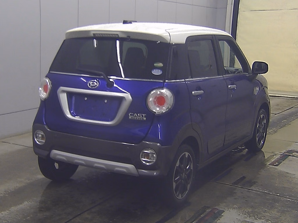 DAIHATSU CAST