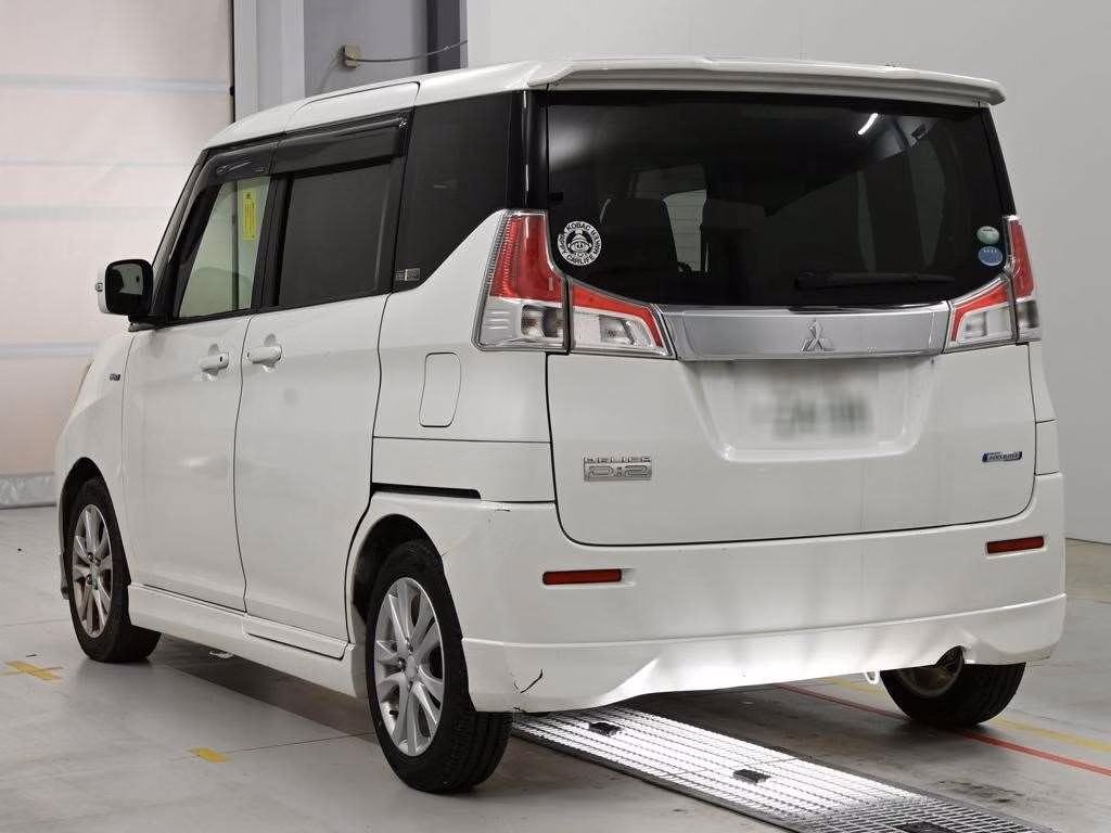 MITSUBISHI DELICA D:2