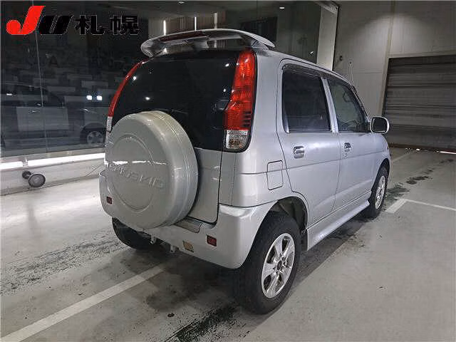 DAIHATSU TERIOS KID