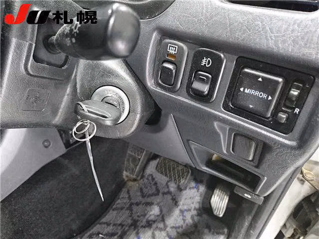 DAIHATSU TERIOS KID