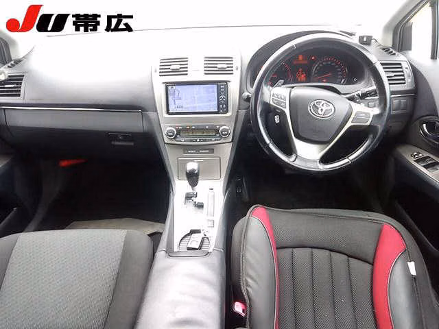 TOYOTA AVENSIS