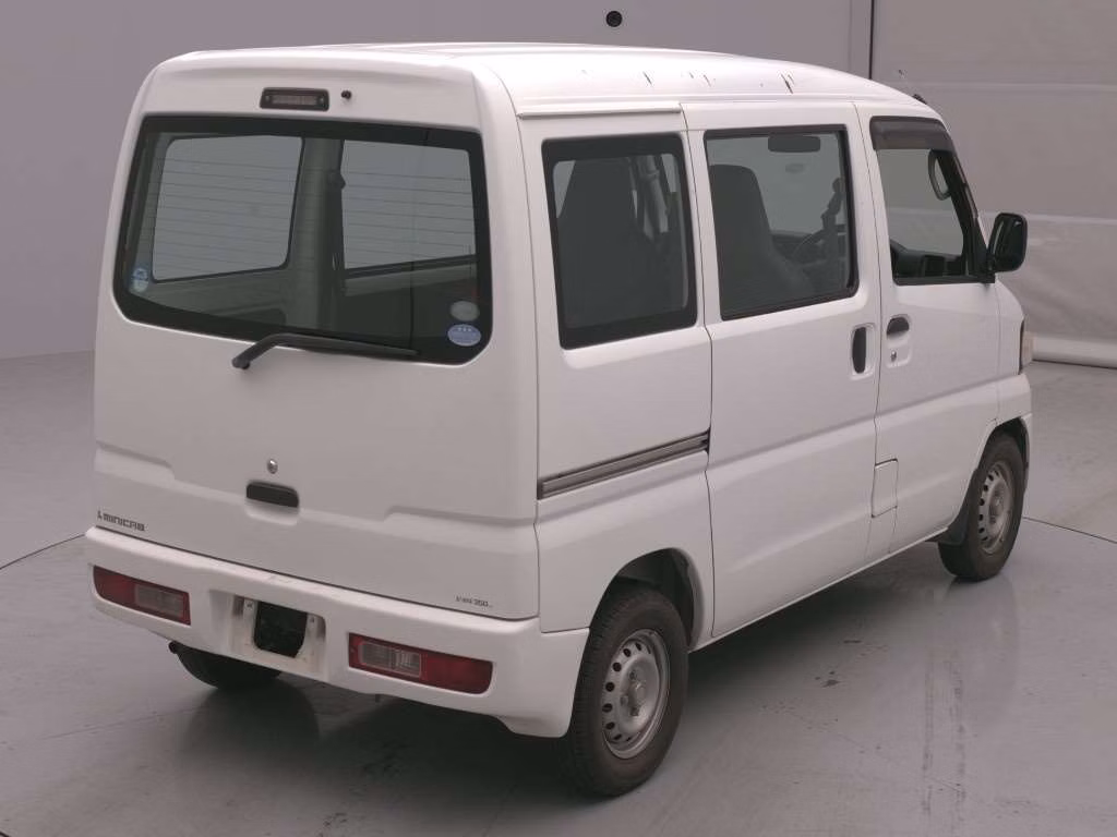 MITSUBISHI MINICAB