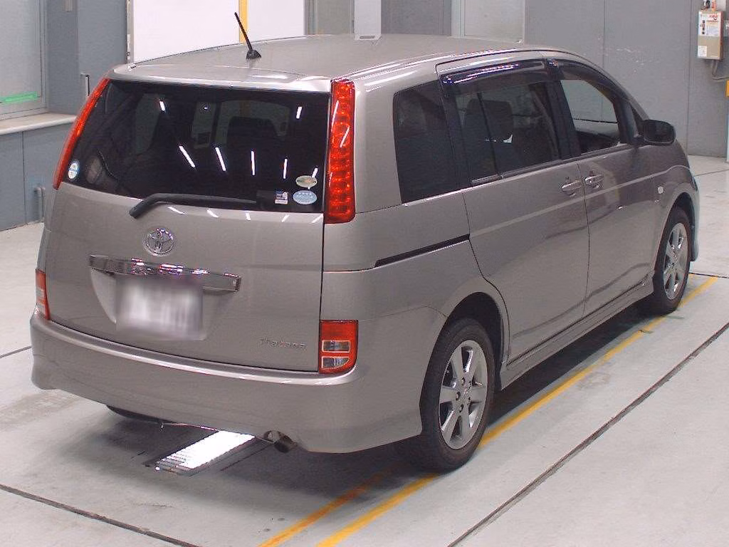 TOYOTA ISIS
