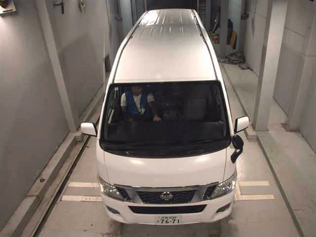 NISSAN NV350 CARAVAN