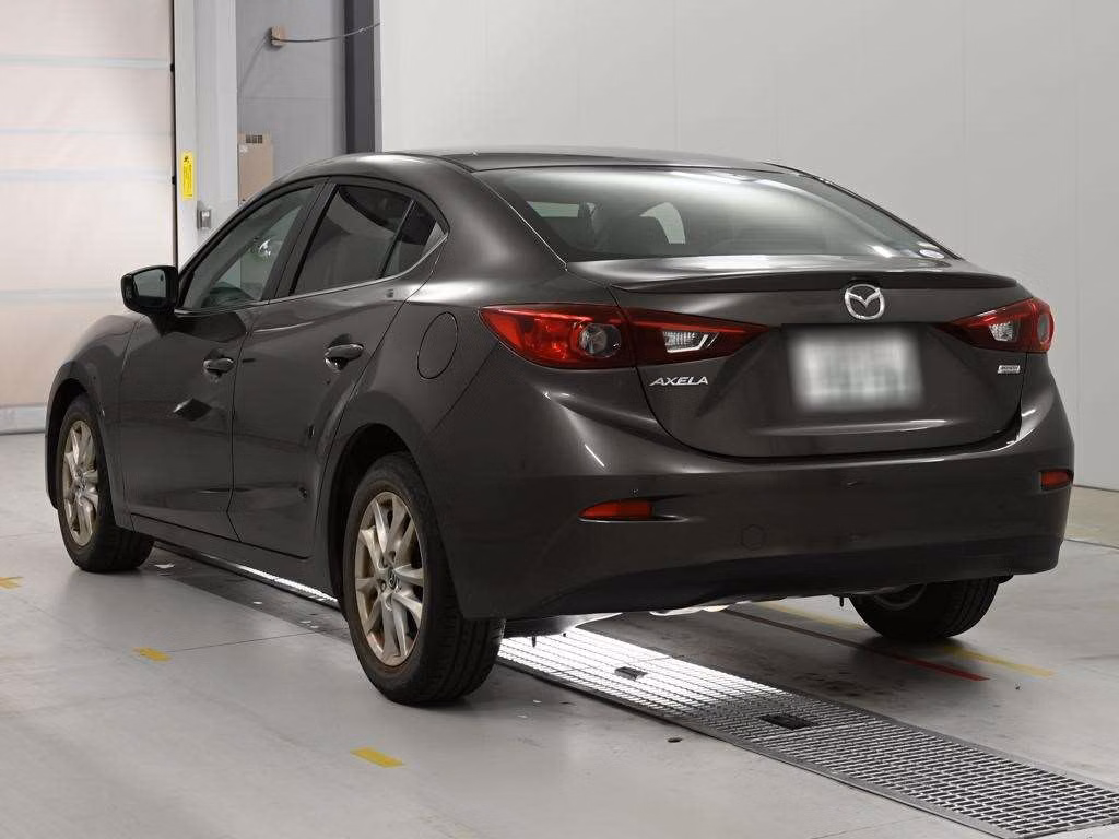 MAZDA AXELA